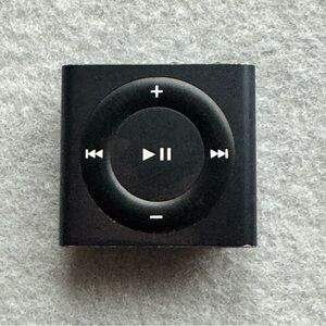 Apple IPod Shuffle 4th Generation Space Gray (2 GB)